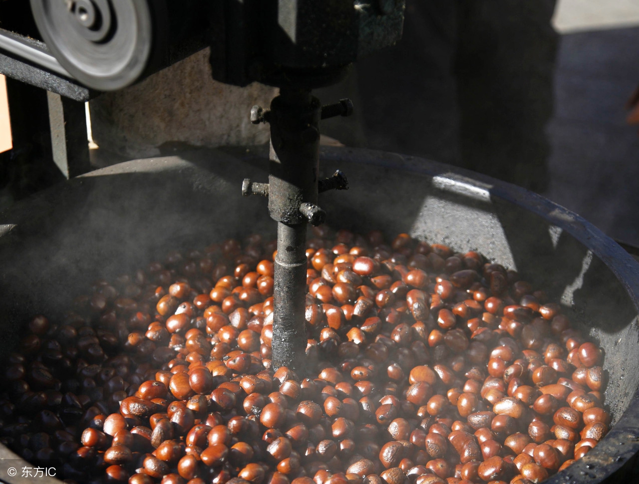 糖炒栗子吃了容易上火吗,糖炒栗子可以多吃么