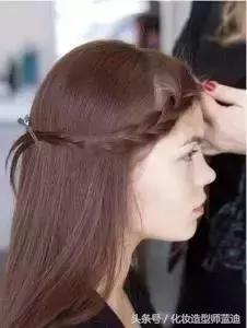 卷发公主头编发教程简单好看,编发教程温柔甜美女发型从头顶编