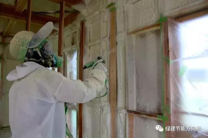 房间里特别冷而且很潮湿如何保温,顶楼冬天太冷怎么做保温