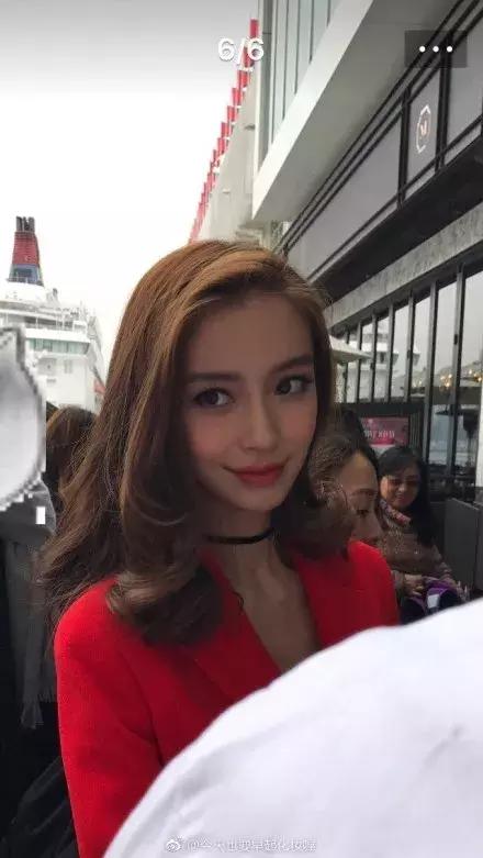 baby装蜡像,baby假装蜡像邓超