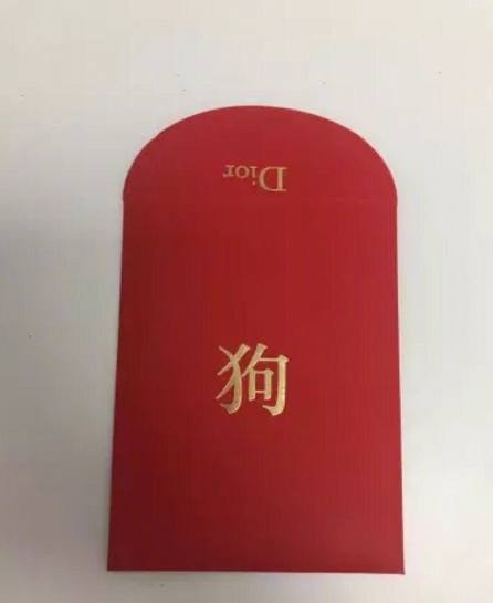 当奢侈品牌遇上狗年，竟然这么辣眼睛！赴美生子妈妈会买吗？