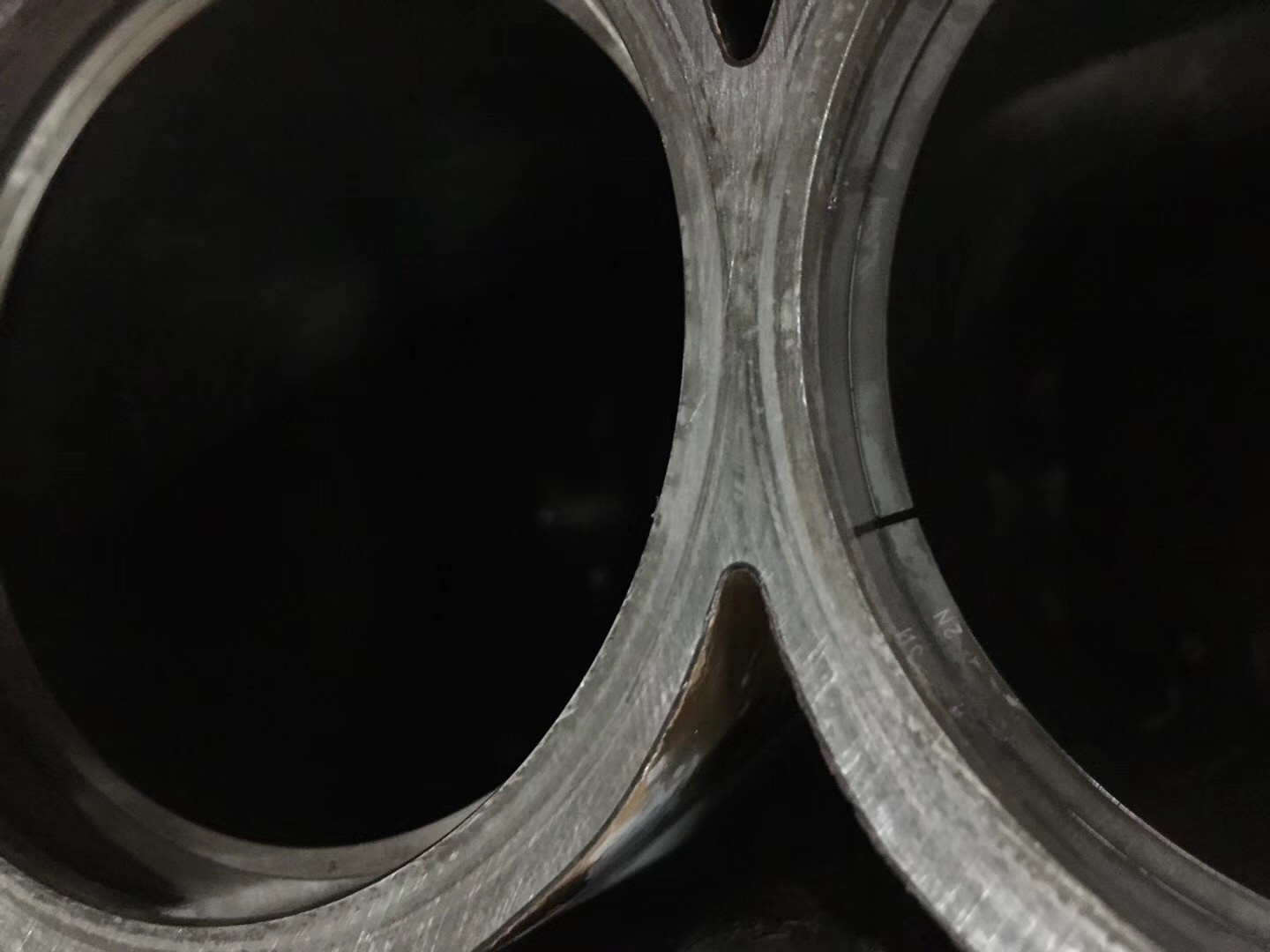 六代凯美瑞2.4烧机油如何解决,六代凯美瑞烧机油换气门油封