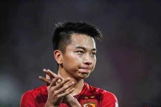 恒大新人王!留洋名宿王上源挤掉三大国脚进入恒大亚冠阵容!