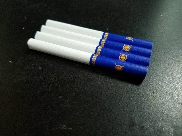 改版的芙蓉王，怎么把爆珠塞进去的？