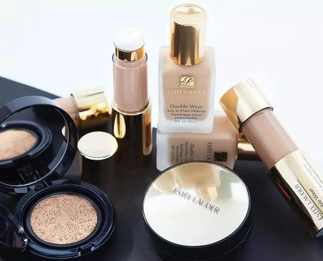 香奈儿粉底液和阿玛尼哪个好用,香奈儿山茶花粉底液和阿玛尼大师