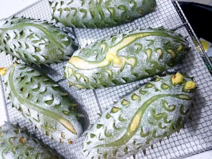 猎奇！昆明街边甜品店，居然每天200美少女拥挤这里生吃多肉