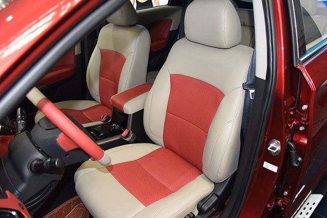 这车路上很少见，12月却比T700还卖的好，进店一看，原来只要7万