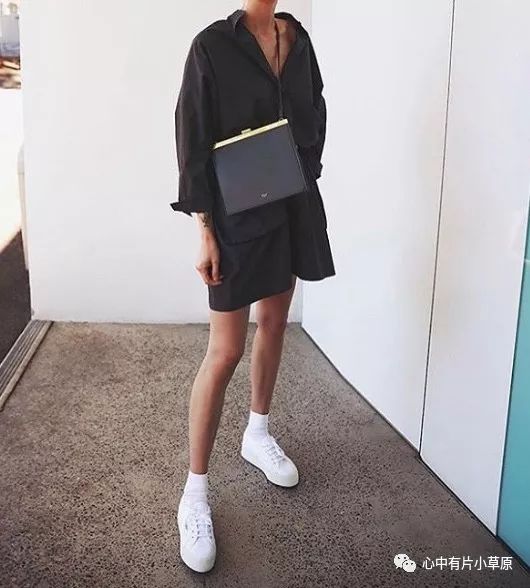 是时候买一个Celine包包了！