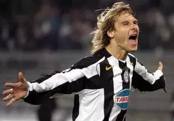 天下足球催泪文案c罗配乐,天下足球巴乔催泪文案