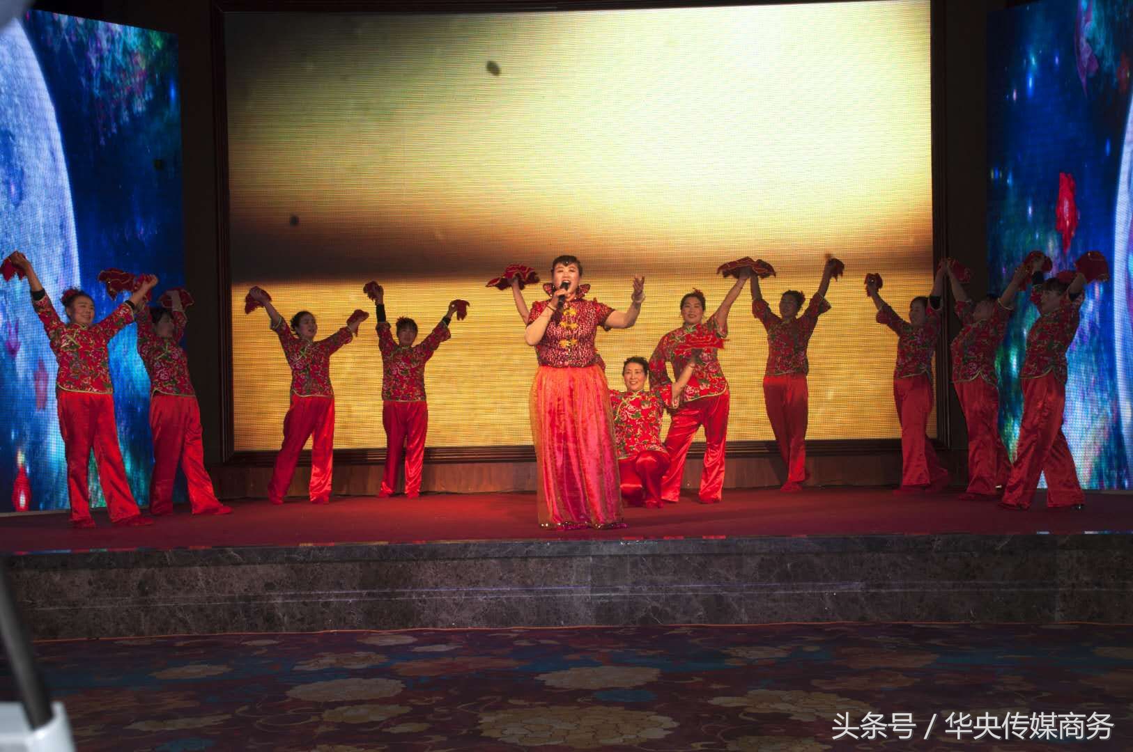 2018中国梦一家亲春晚暨潍坊筑梦艺术团成立和齐鲁团表彰晚会举办