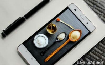 回顾华为荣耀手机发展史：诸多经典哪款是你的“初恋”？