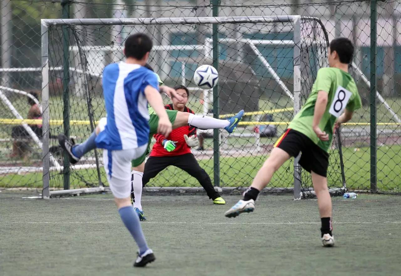 厦门举办首届11人制足球联赛,2017厦门市足球联赛