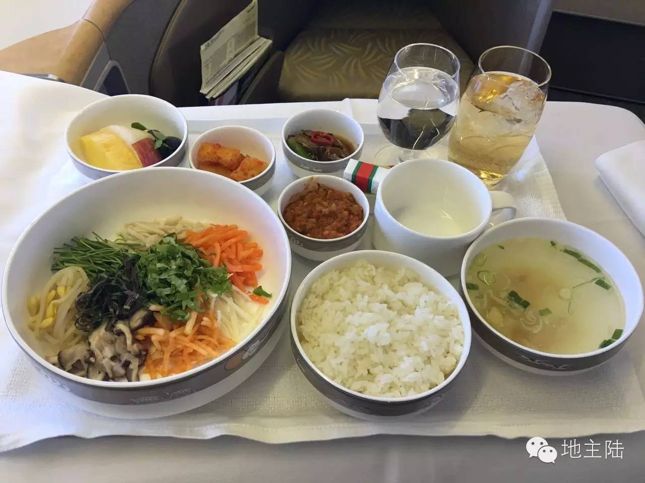 为啥飞机餐有那么难吃,飞机餐都不好吃吗