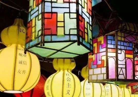 春节灯会好玩吗,元宵节灯会哪里好玩