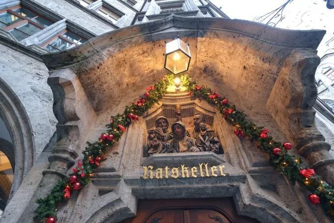 别再排斥跟团了之德国行，从哈布斯堡王朝，到雅历安血统