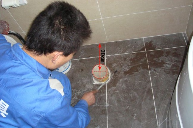 马桶安装后发现不平,马桶安装完仍然漏水是怎么回事