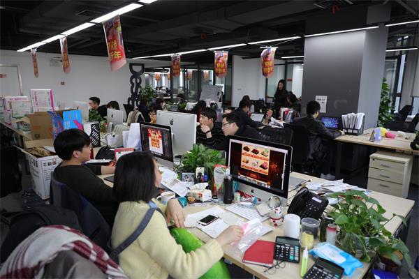 年货礼盒来伊份,年货礼盒畅销