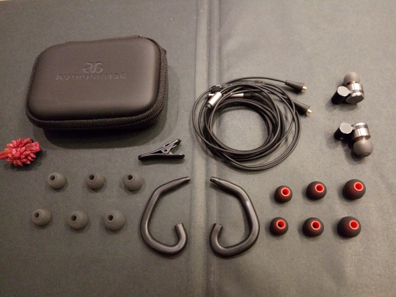 音色不俗还可换线,AUDIOSENSETK160动圈监听耳机