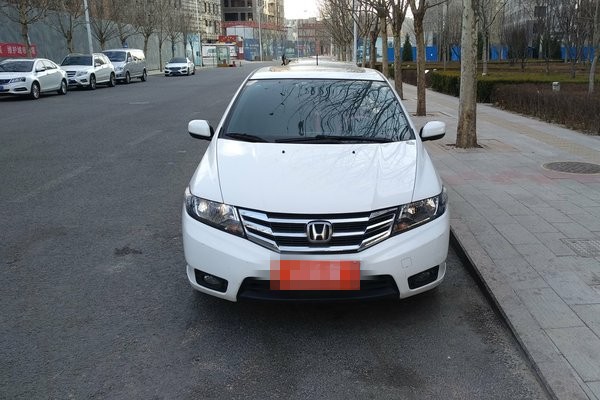 本田锋范经典10年还值得买吗,本田锋范经典手动中配要多少钱