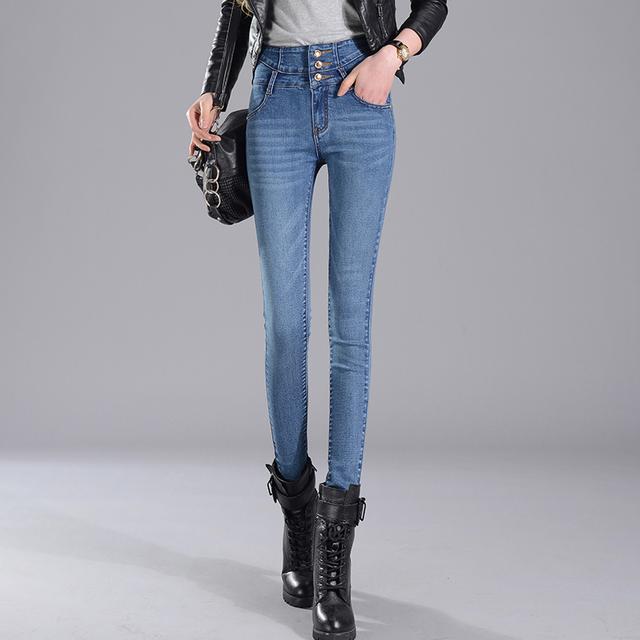 穿搭女潮酷黑色棒球服,穿搭女图集棒球衣绿色