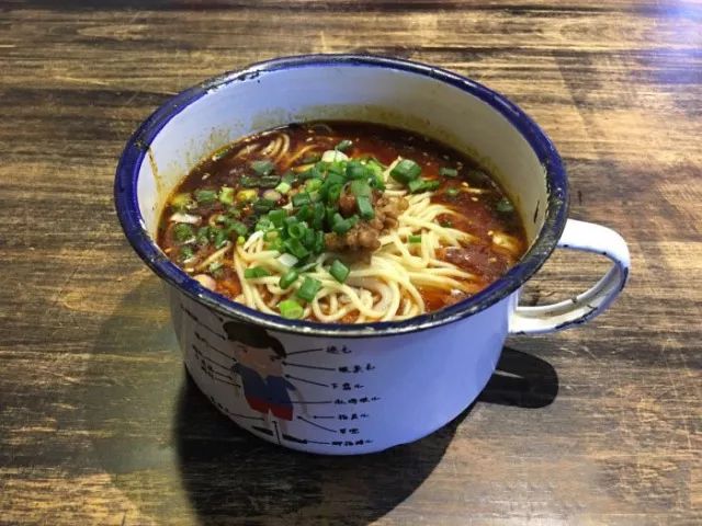 重庆最火的早餐小面,重庆人的早餐从一碗小面开始
