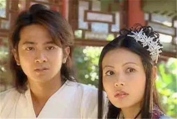 雪花女神龙演员对比,雪花女神龙董璇多大