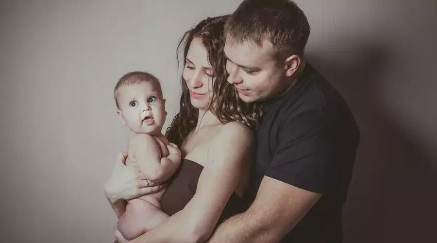 朋友圈别晒娃了你的孩子很危险,晒娃需谨慎