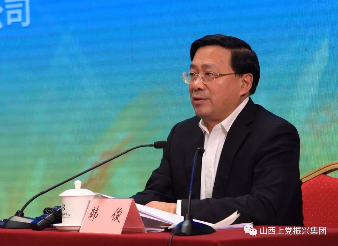 扎根基层为振兴乡村贡献力量,振兴小镇党委书记牛扎根