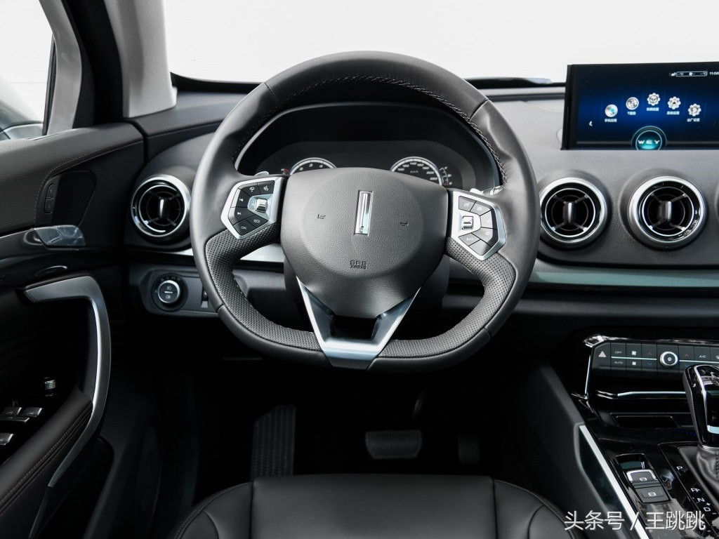 weyvv72017试驾,wey2017款vv7