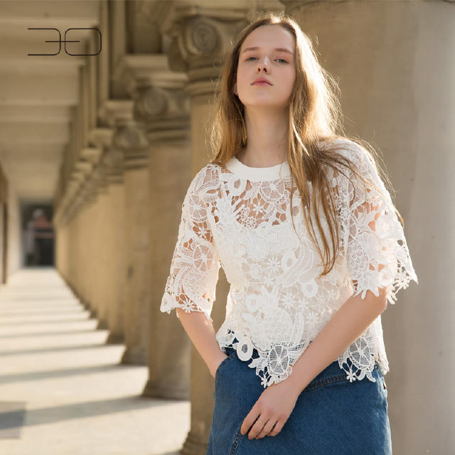 夏日衣橱中，怎可缺少一丝小性感的潮单品