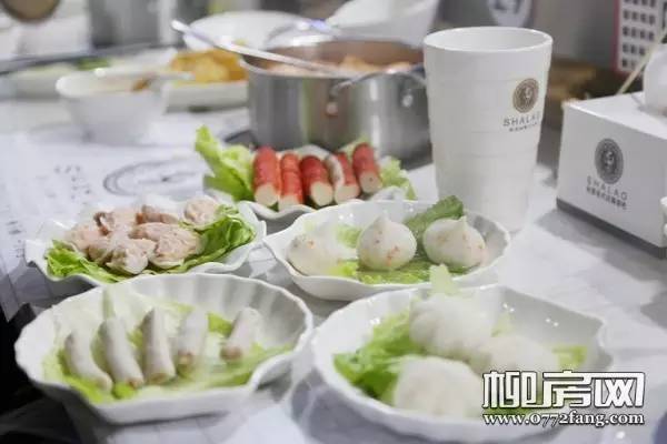 商铺赏味东街第五弹:南北通吃的美味尚捞港式小火锅