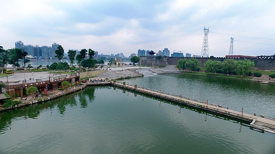襄阳护城河袁姗姗,襄阳护城河城墙
