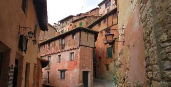 西班牙卡尔佩小镇,驻马店西班牙小镇