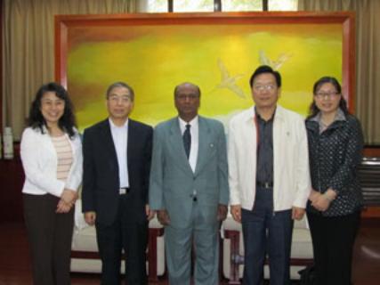 国医大师从医六十年分享全视频,国医大师谈中医如何走向世界