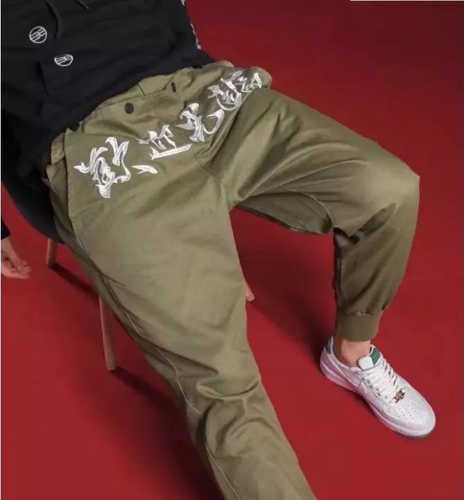 辨别伪娘最简易的方法