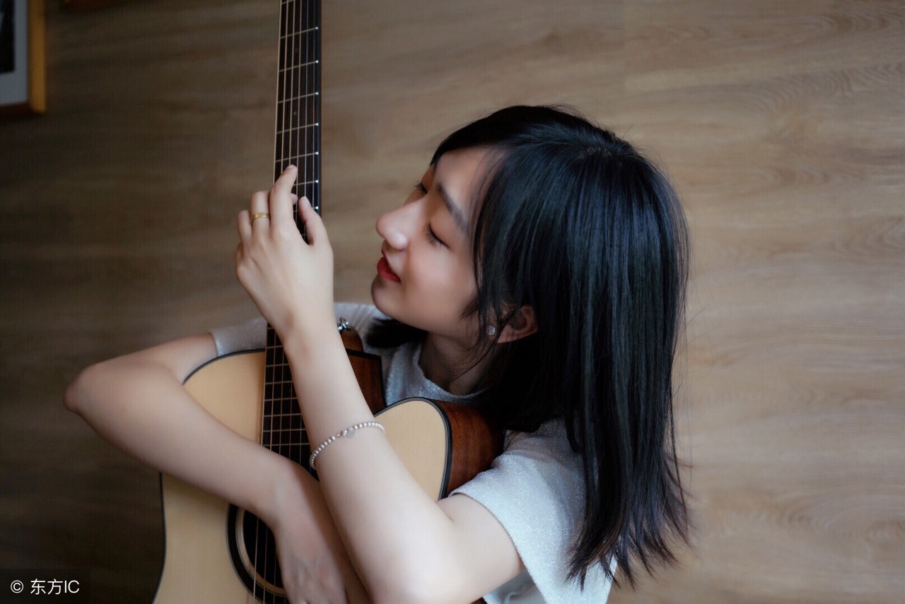 吉他琴枕过高的解决办法，让你的吉他不在隔手！