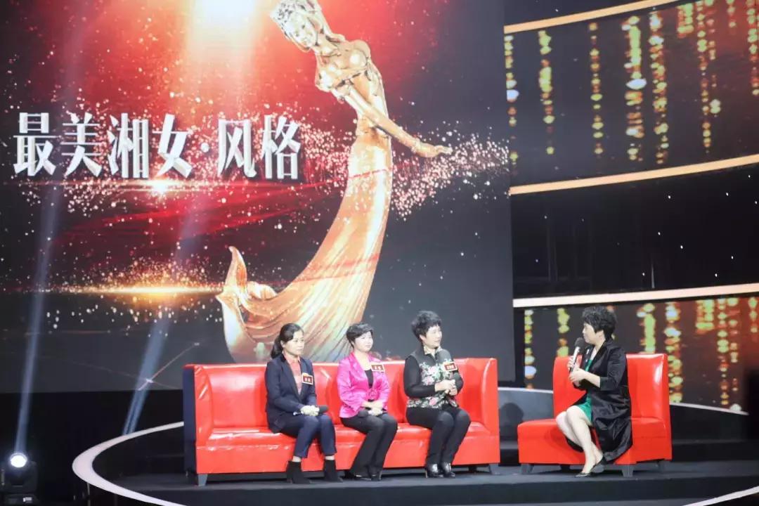 婀栧崡鏄ュぉ璧翠竴鍦鸿姳娴风殑绾︿細,涓囩墿澶嶈嫃缇庝附鑺辨湹