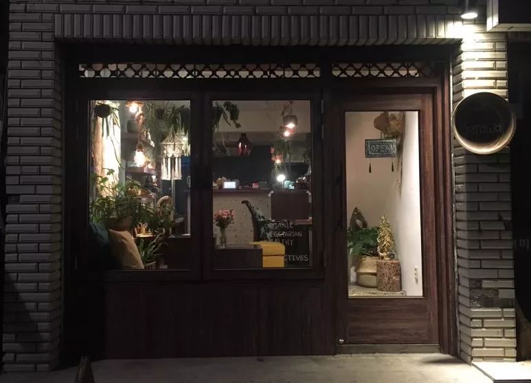 就连文艺女青年也找不到的史诗级咖啡店，因为它们真的藏在角落里