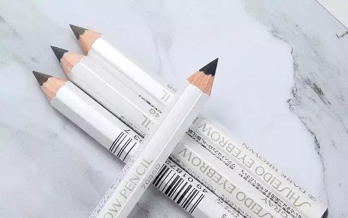 23年烂大街的十款鞋,2021年最烂大街的三款手机