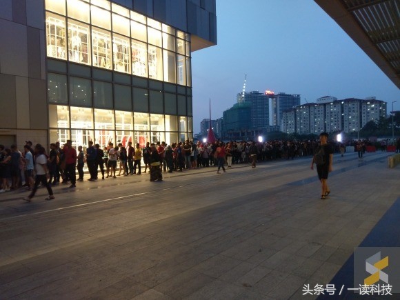 苹果专卖店iphone5s价格,苹果5折抢购