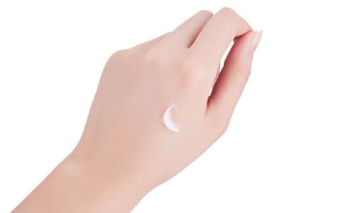 眼霜过期了可以用吗,眼霜打开一年没用完会过期吗