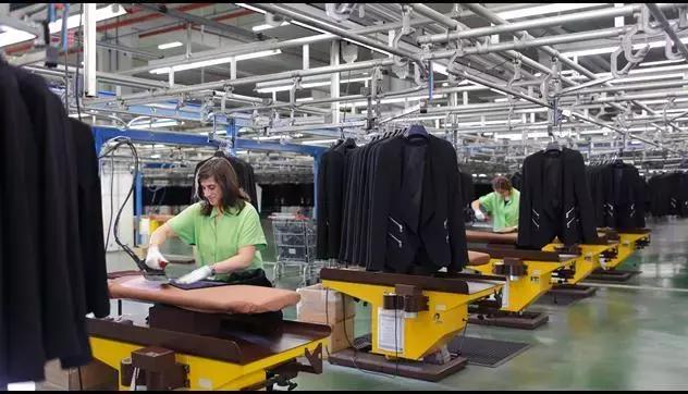 zara是什么牌子什么档次,女朋友每天逛商城