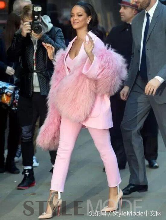 妈妈高档踩脚裤,薄款光泽踩脚裤