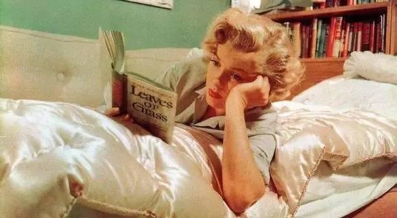 我不知道3月8日应该叫什么节，我只想为你读这5本书