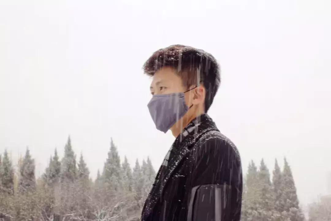 上大一了想找大四的谈恋爱,大一大二大三大四的恋爱