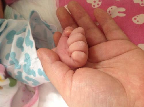 孕妈妈羊水破了怎么办，是什么感觉？做好这几点全面迎接宝宝到来