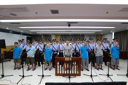 被两高报告同时提到的15个案件，首席*法大**官和首席大检察官这样说！