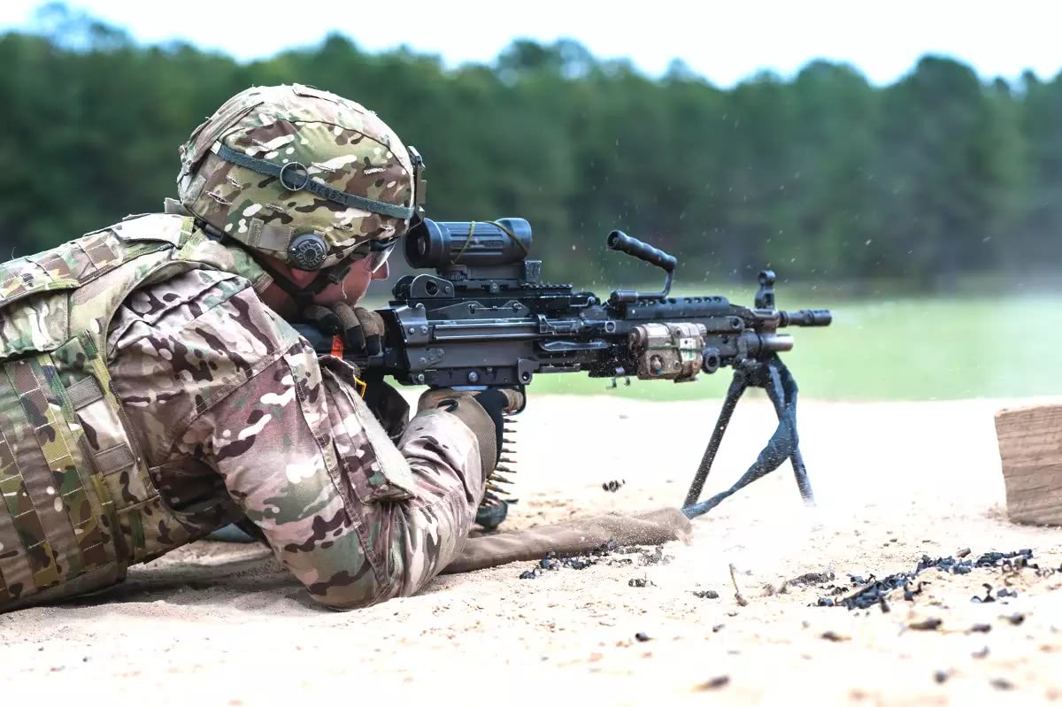 m249机枪原名,m249机枪为何这么受欢迎