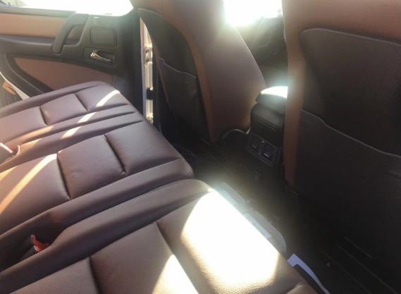 奔驰g350d多少钱提车,奔驰g350d有多难开