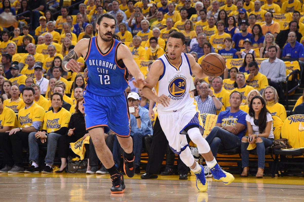 勇士库里破纪录之路,勇士打破40年的沉寂库里第一夺冠